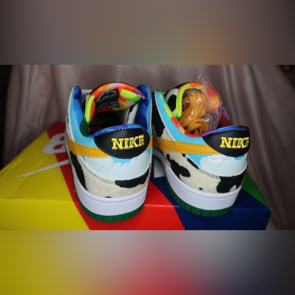 NIKE SB DUNKS LOW - BEN & JERRYS CHUNKY DUNKY - Picture 4 of 10